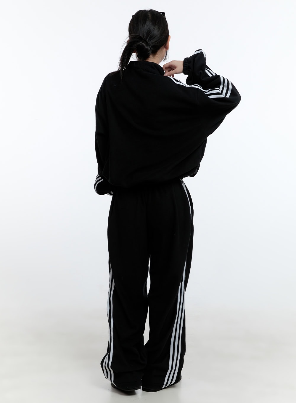 striped-wide-fit-sweatpants-cd423