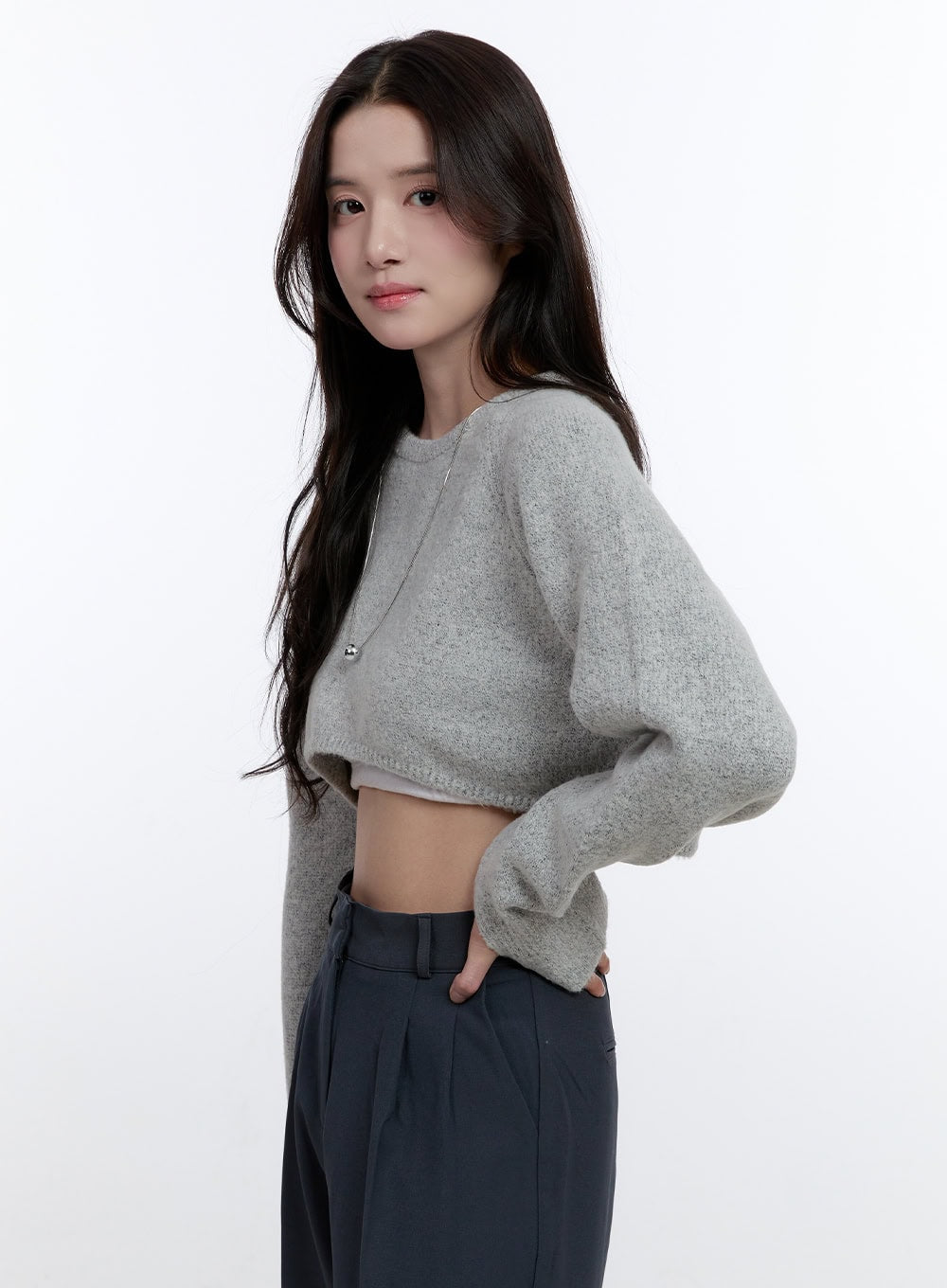 knit-cropped-sweater-on418