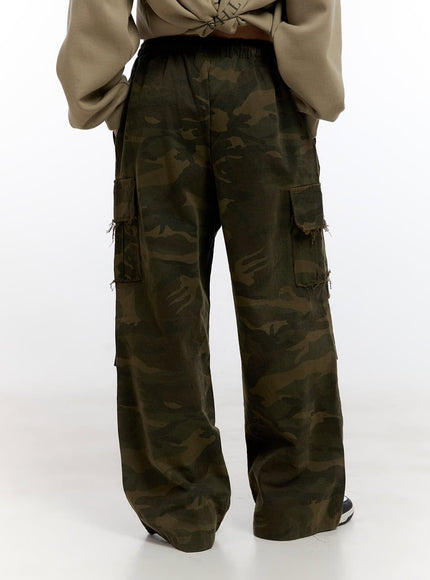 wide-fit-camouflage-cargo-pants-cn420