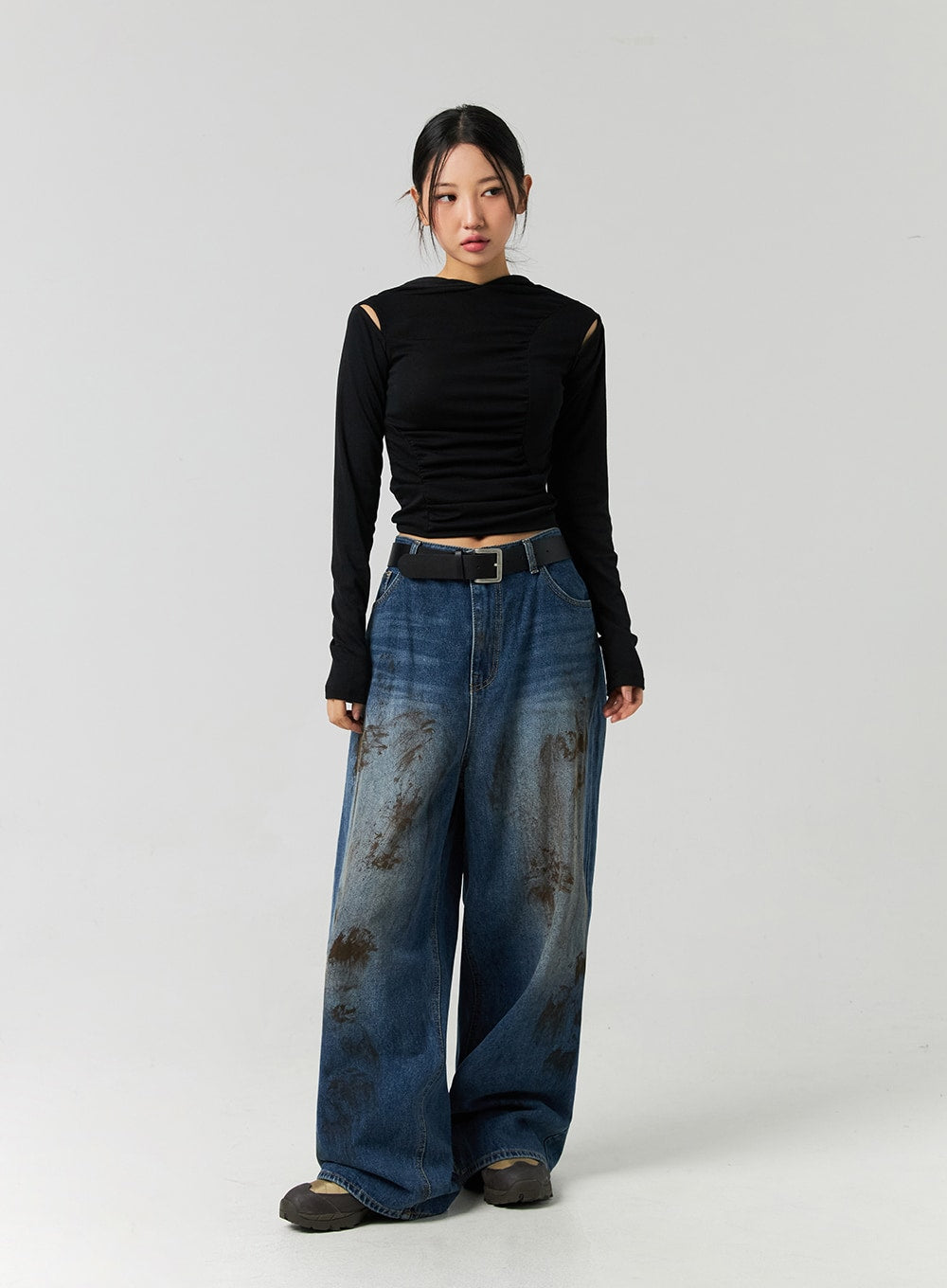 street-style-wide-fit-washed-jeans-co323