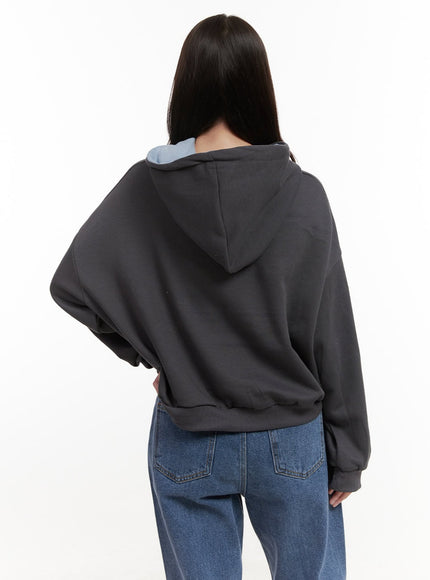 letter-print-long-sleeve-hoodie-on429