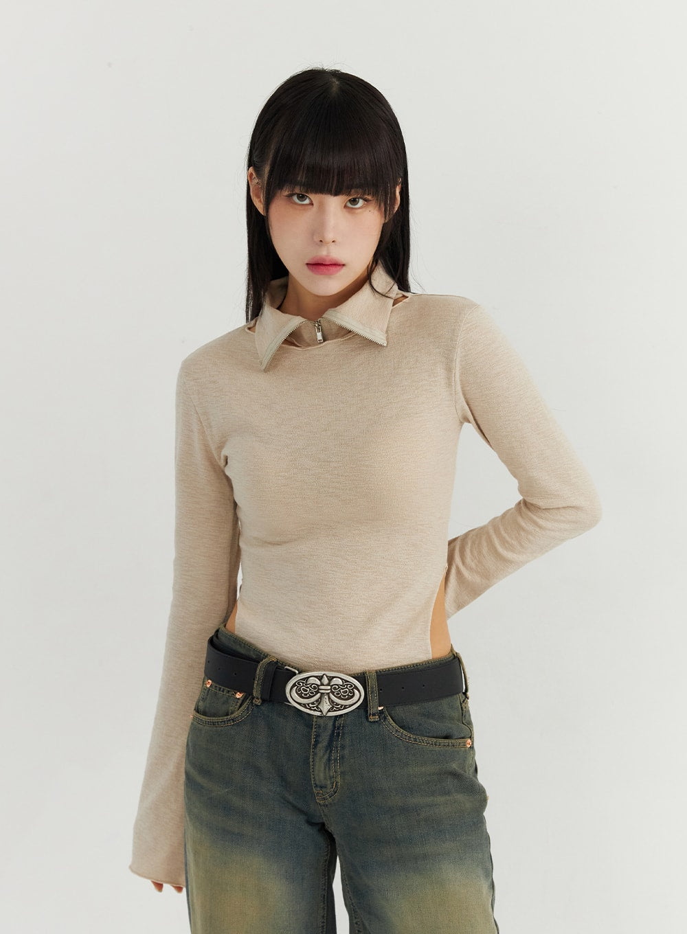 long-sleeve-top-with-high-neck-collar-co319