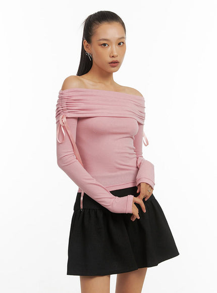 shirred-solid-off-shoulder-crop-top-io409