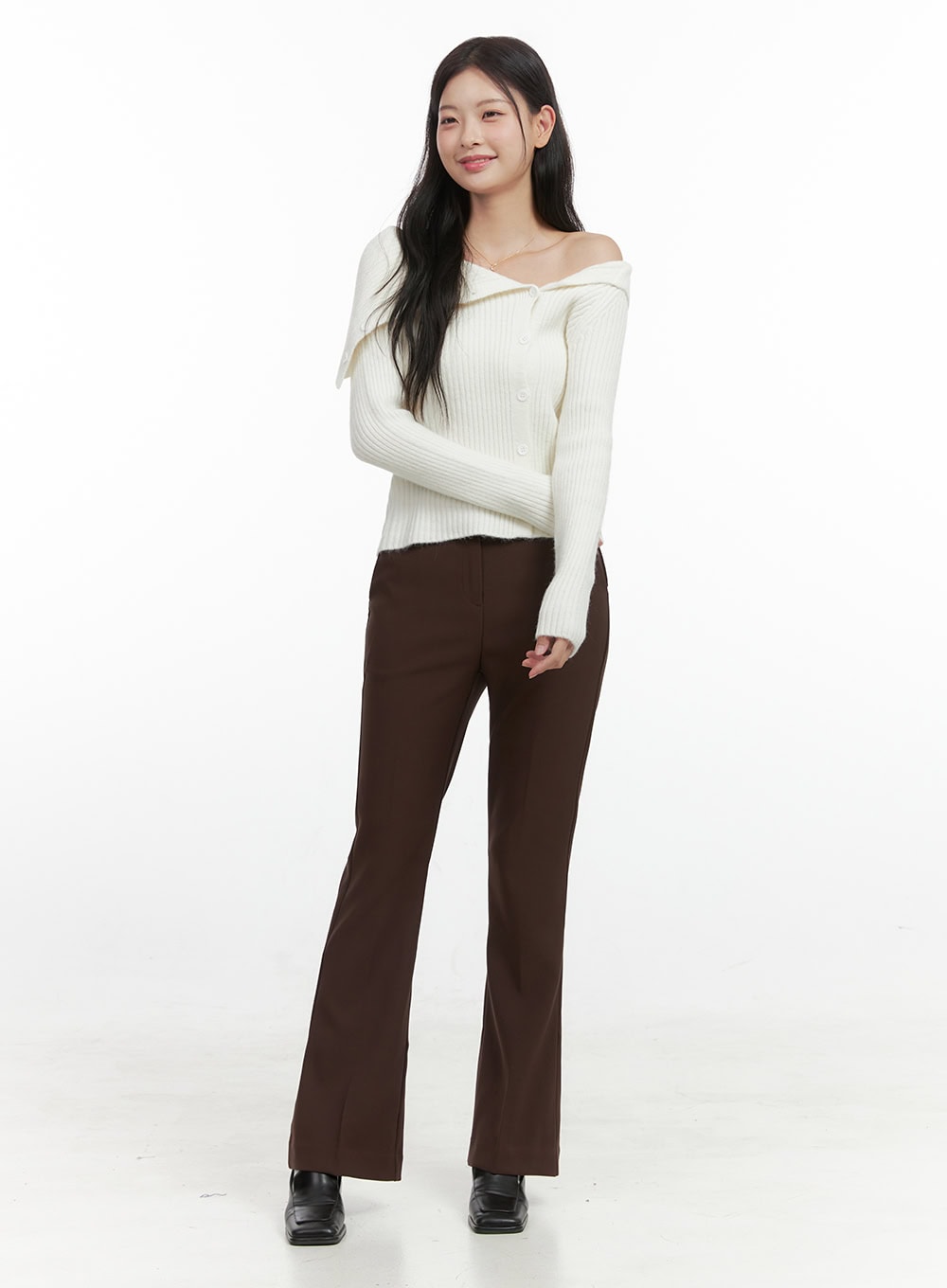 sleek-solid-flared-trousers-os423