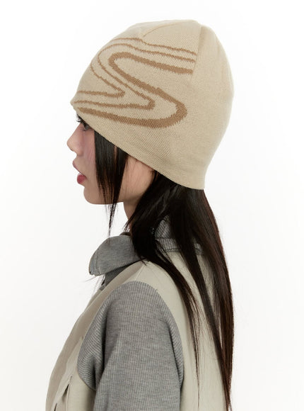 Swirl Graphic Beanie CM513