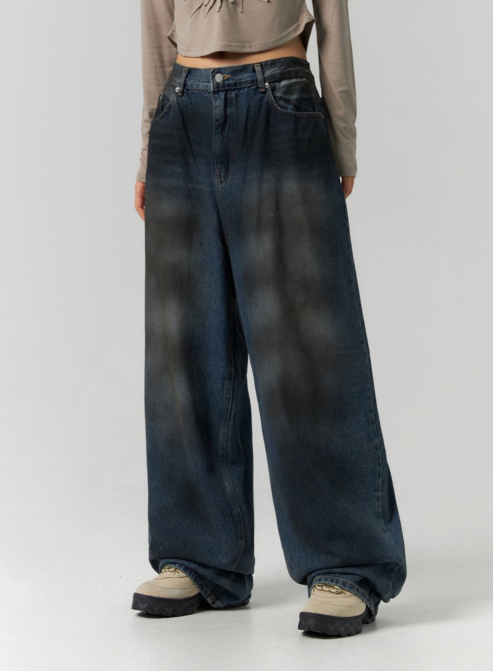 tie-dye-washed-wide-leg-jeans-cs320