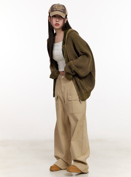 Wide-Fit Cargo Pants CM507