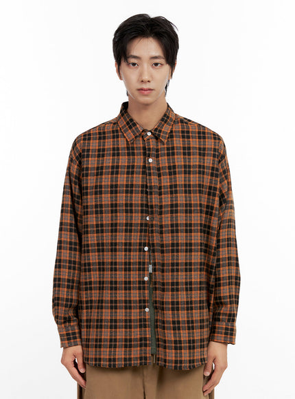 mens-checkered-flannel-in411