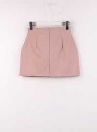 faux-leather-mini-skirt-ij430