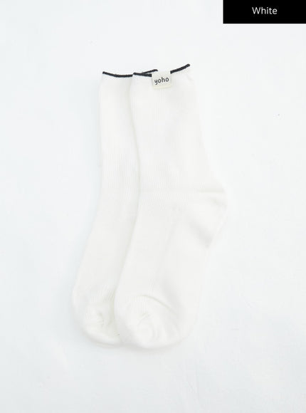 ribbed-knit-socks-in316 / White