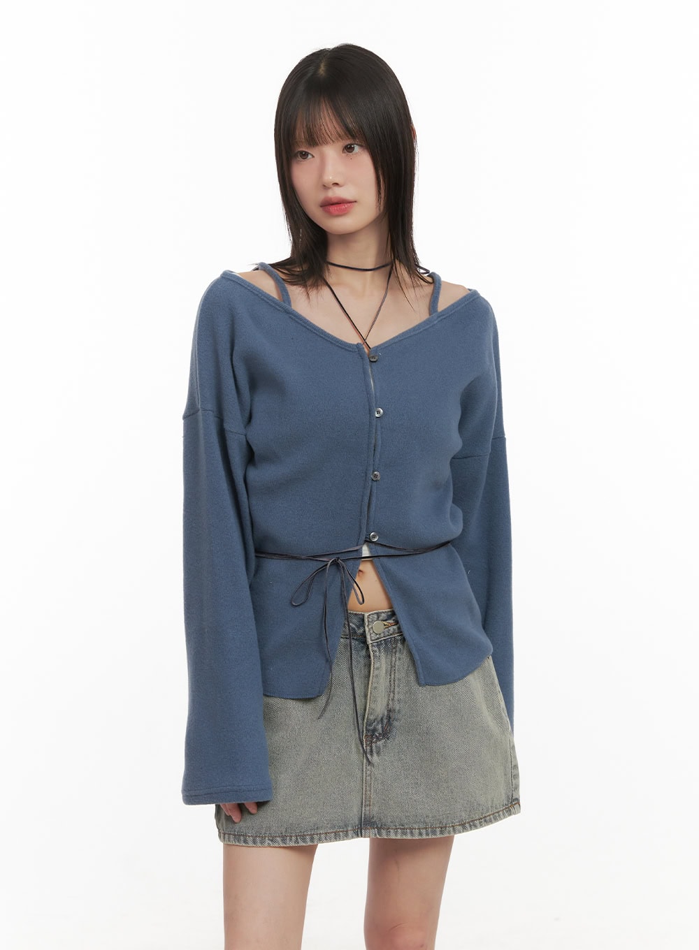 off-shoulder-loose-fit-buttoned-cardigan-cd426