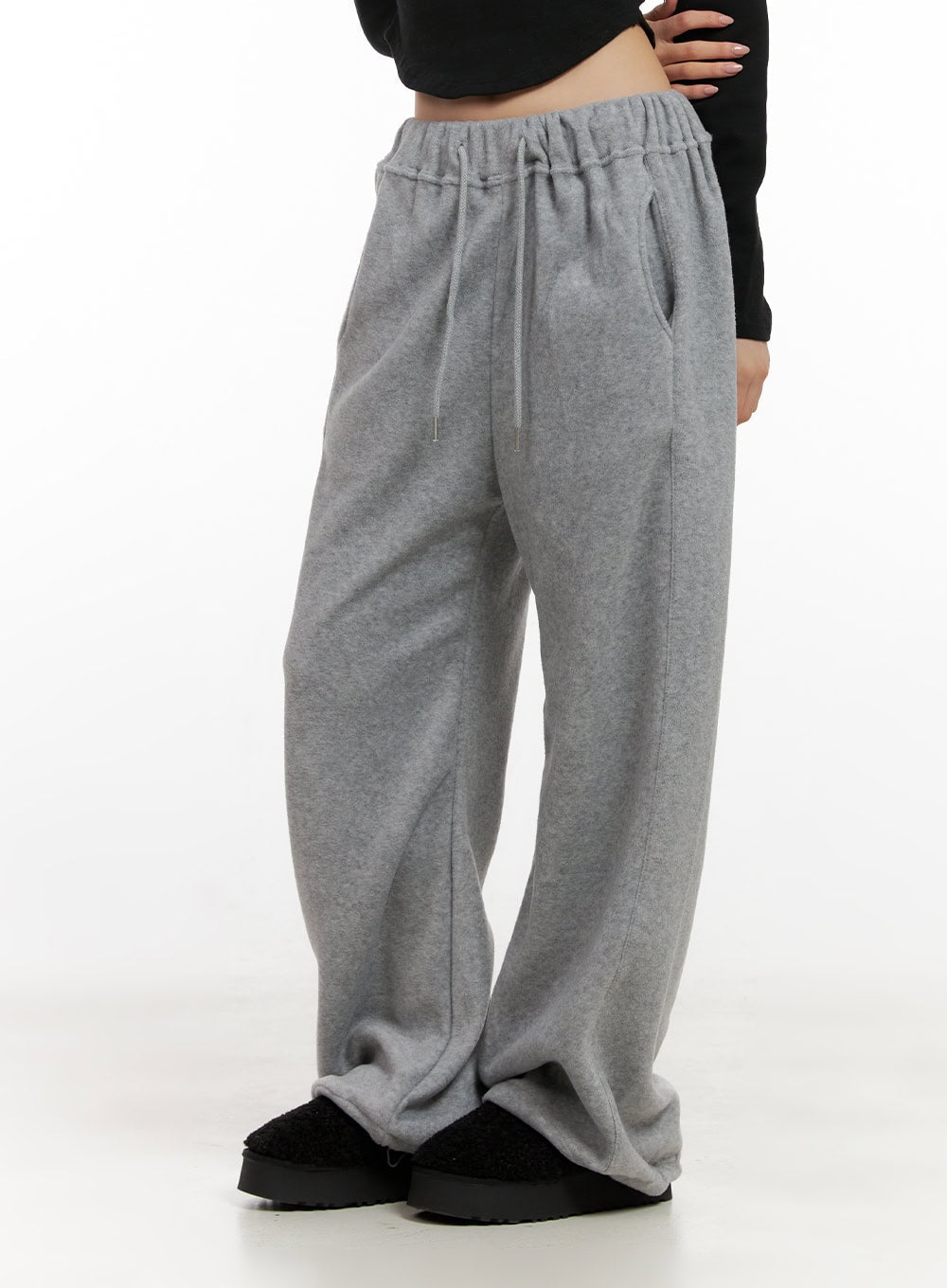 cozy-wide-fit-sweatpants-cn416