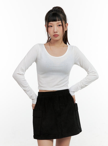 classic-scoop-neck-crop-top-cn404