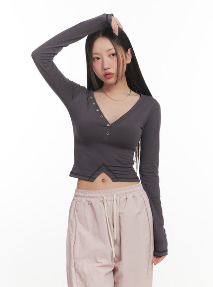 Slim Fit V-Neck Eyelet Button Top CF524