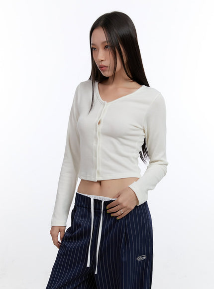 v-neck-buttoned-crop-cardigan-co431