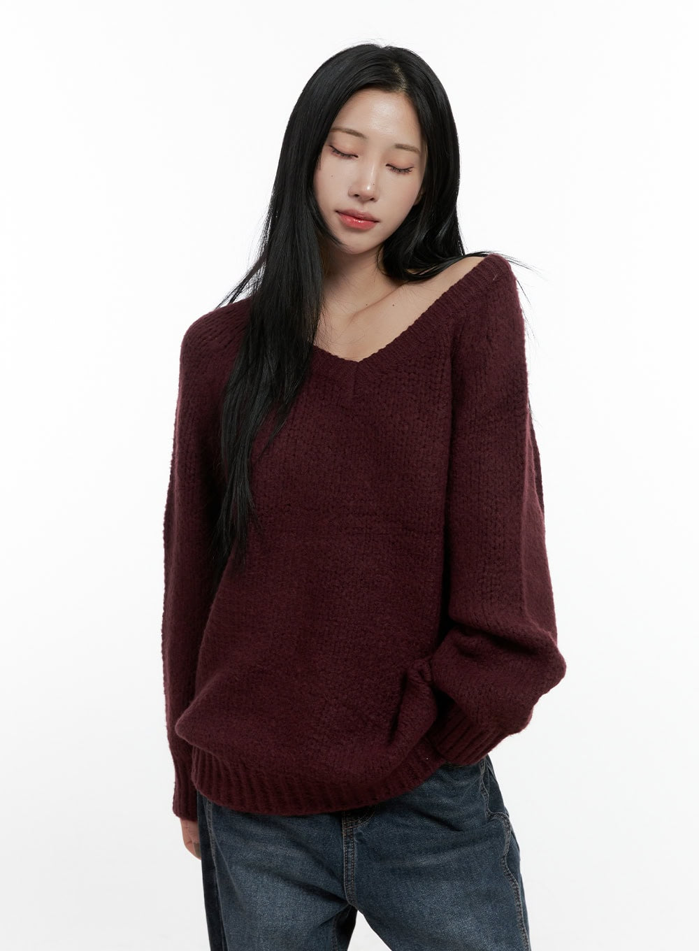 v-neck-oversized-sweater-cn407 / Dark red