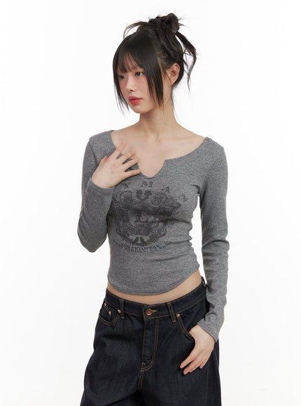 Graphic Slim-Fit Long-Sleeve Crop Top CJ502