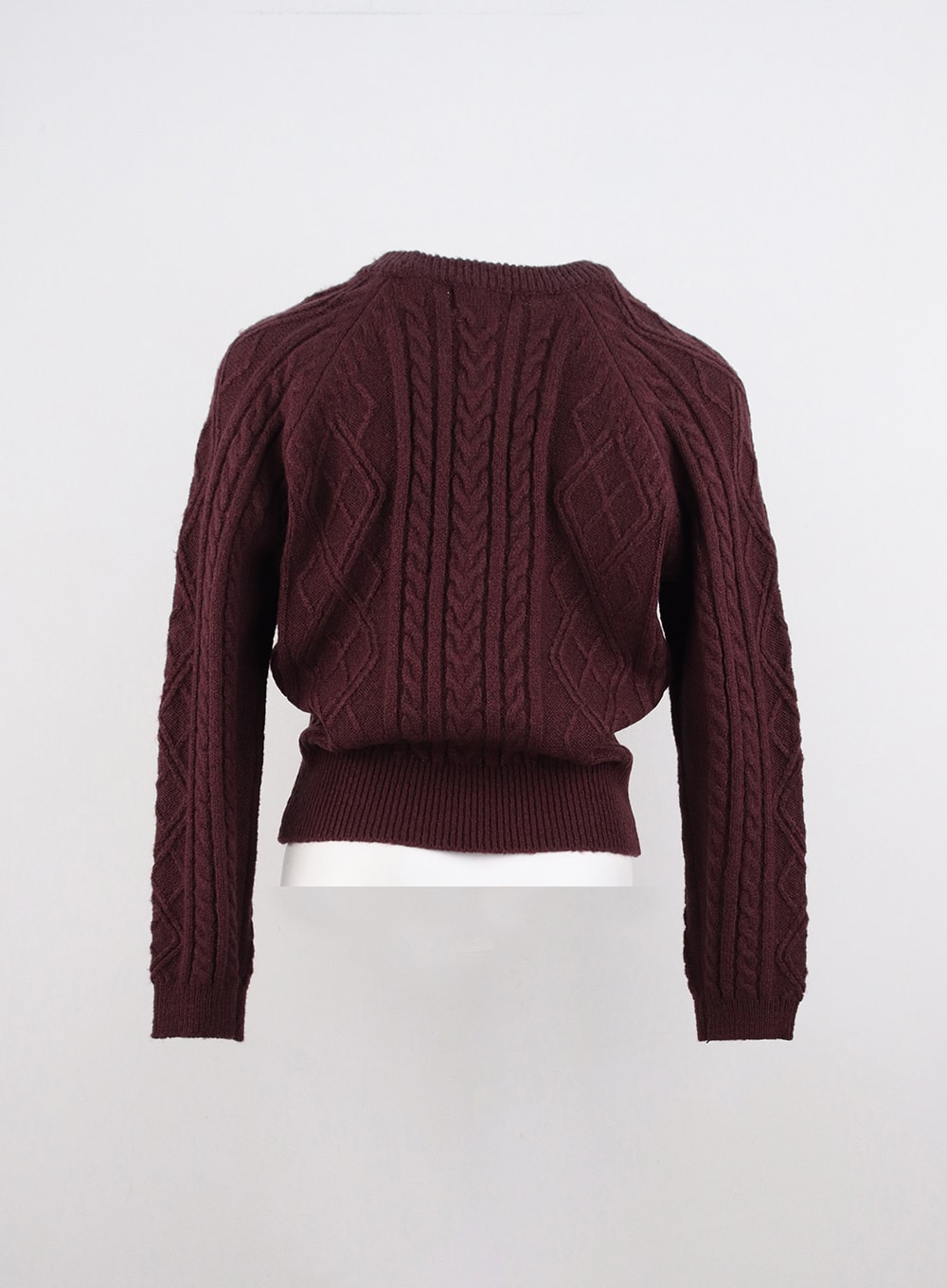 classic-cable-knit-sweater-oo319