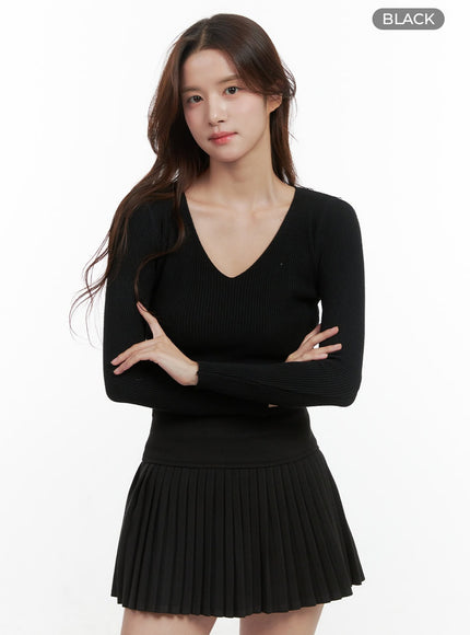 solid-v-neck-long-sleeve-top-oo421 / Black