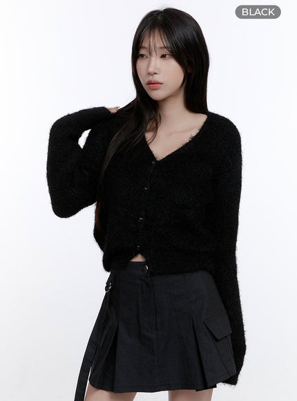 v-neck-fuzzy-crop-cardigan-co418 / Black