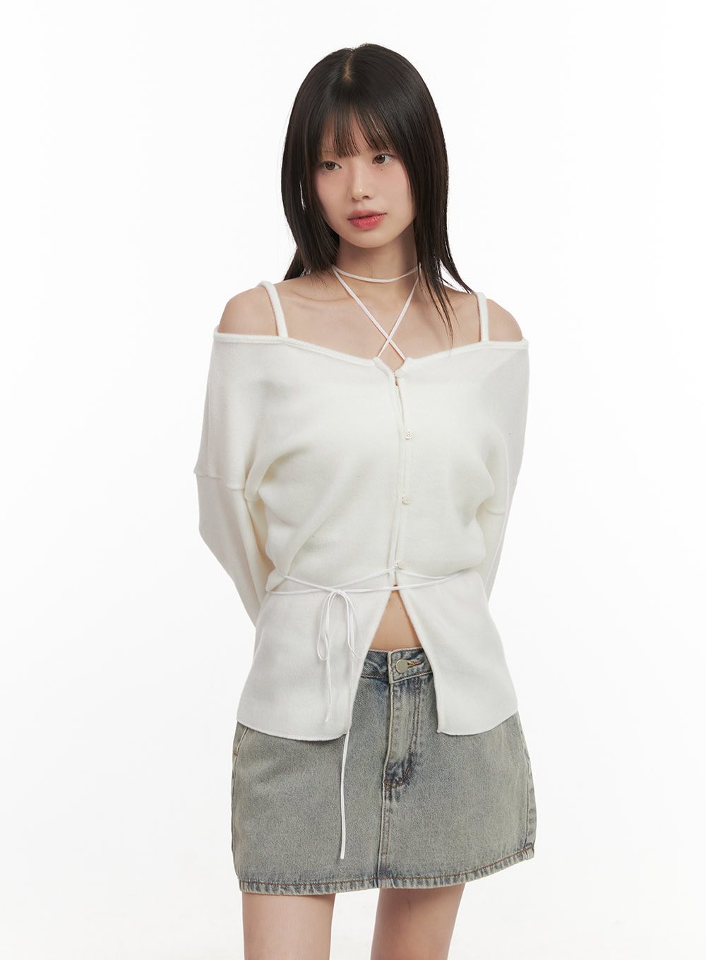 off-shoulder-loose-fit-buttoned-cardigan-cd426 / White