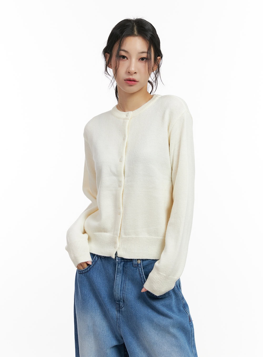 soft-knit-solid-cardigan-cn416 / Light beige