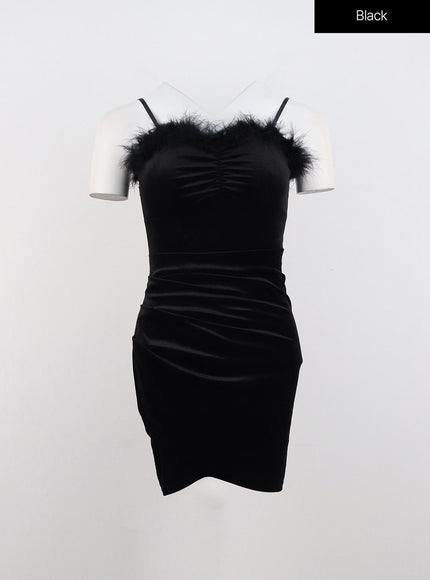 velvet-shirring-mini-dress-in323 / Black