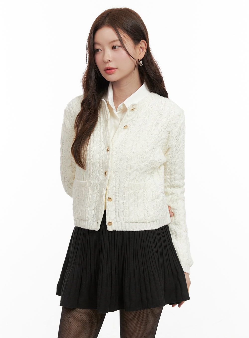 cozy-cable-knit-buttoned-cardigan-od403 / Light beige