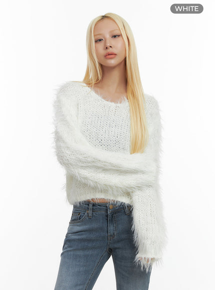 crop-fur-knit-top-co414 / White