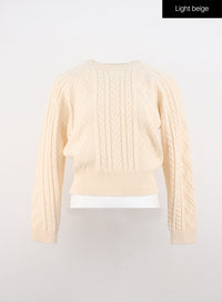 classic-cable-knit-sweater-oo319 / Light beige