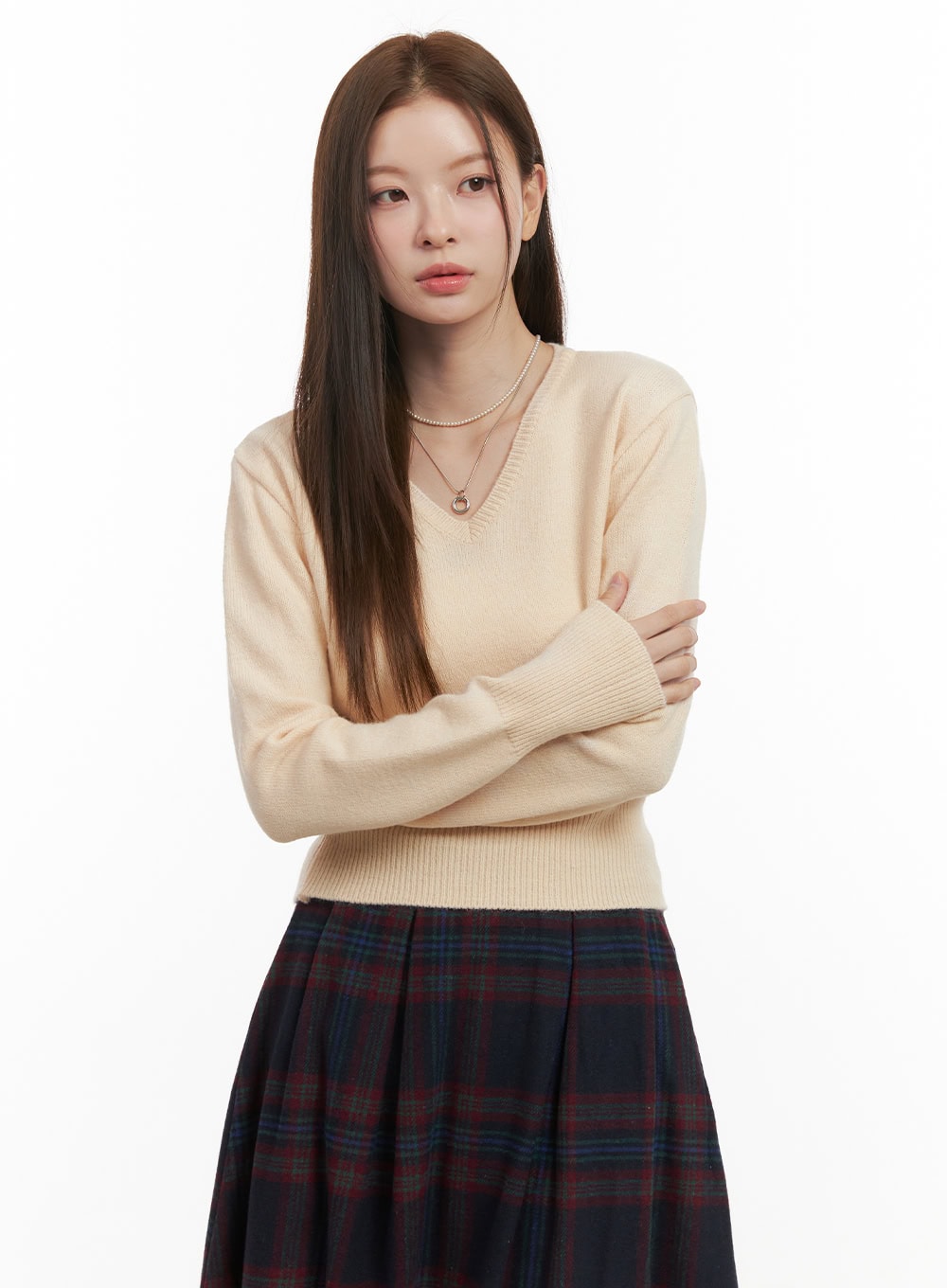 softknit-slim-fit-v-neck-sweater-od418 / Light beige