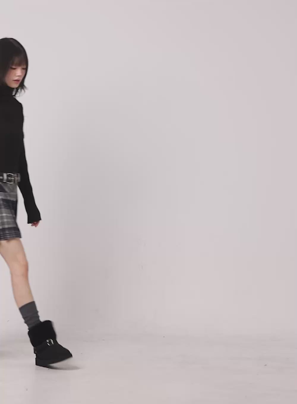 Checkered Pleated Mini Skirt IN427