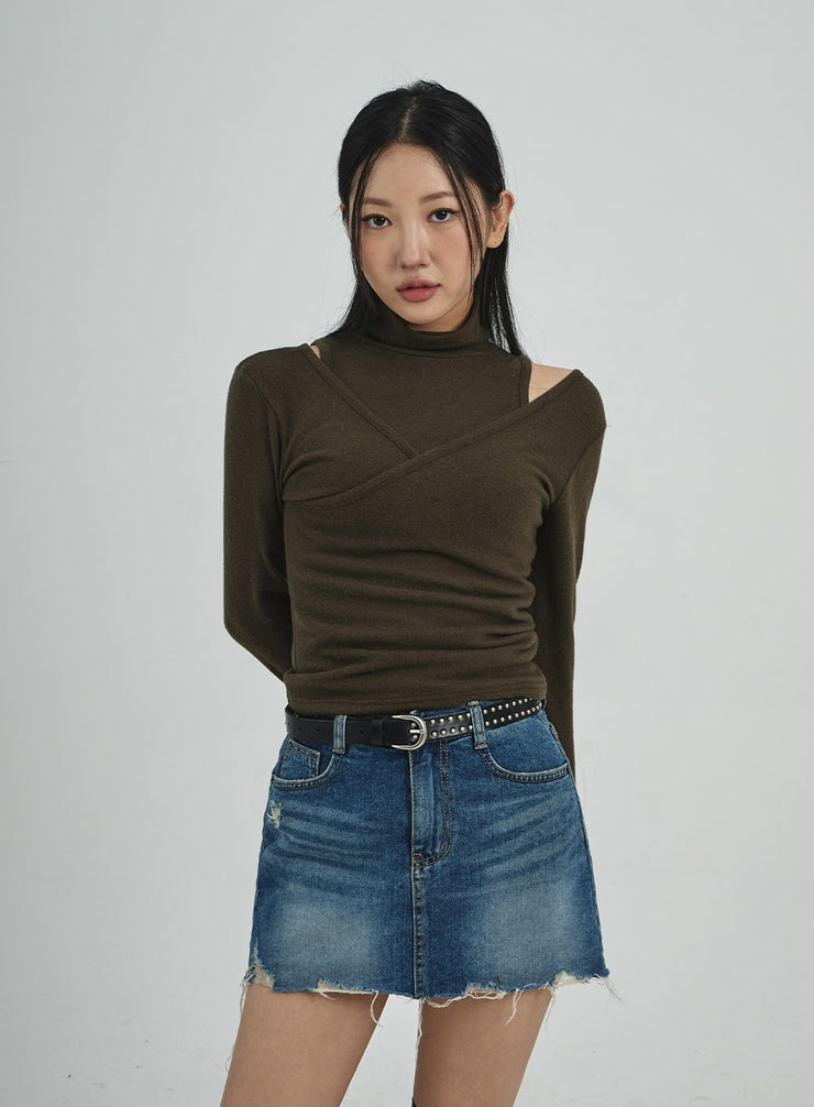 Layered Turtleneck And Cross Top Set CD12