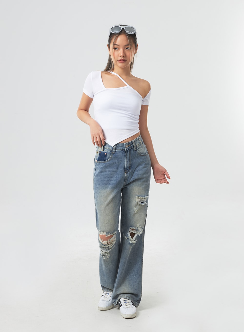 Low Rise Ripped Wide Jeans CA303