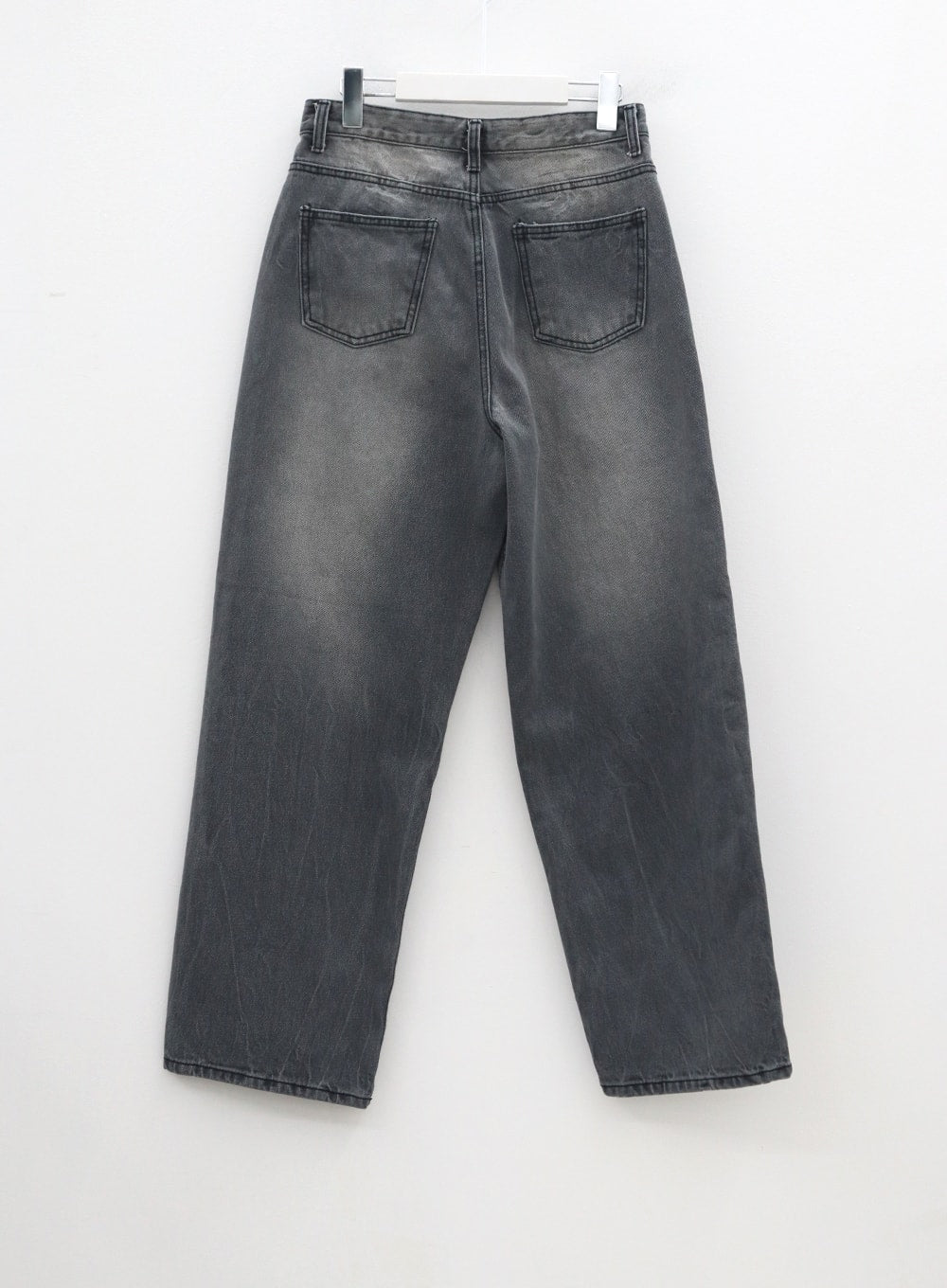 Low Rise Mid-Wash Jeans CM327
